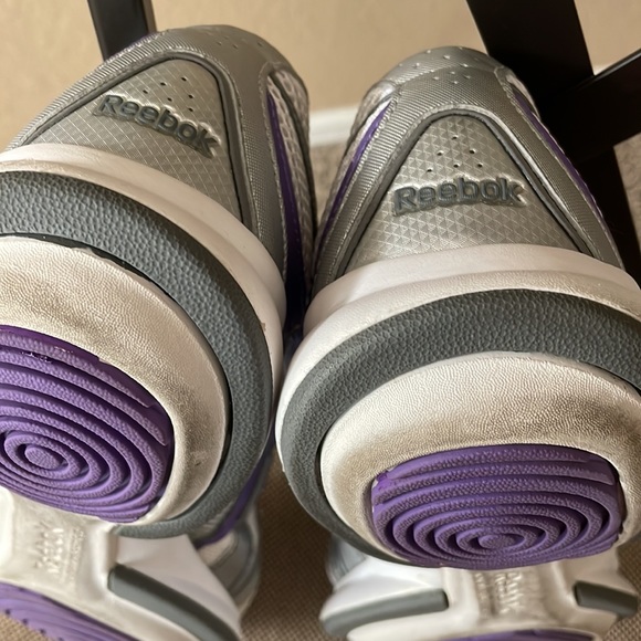 Reebok ladies size 9 easy tone sneakers. White with purple & silver/gray trim.💜 - Picture 6 of 10